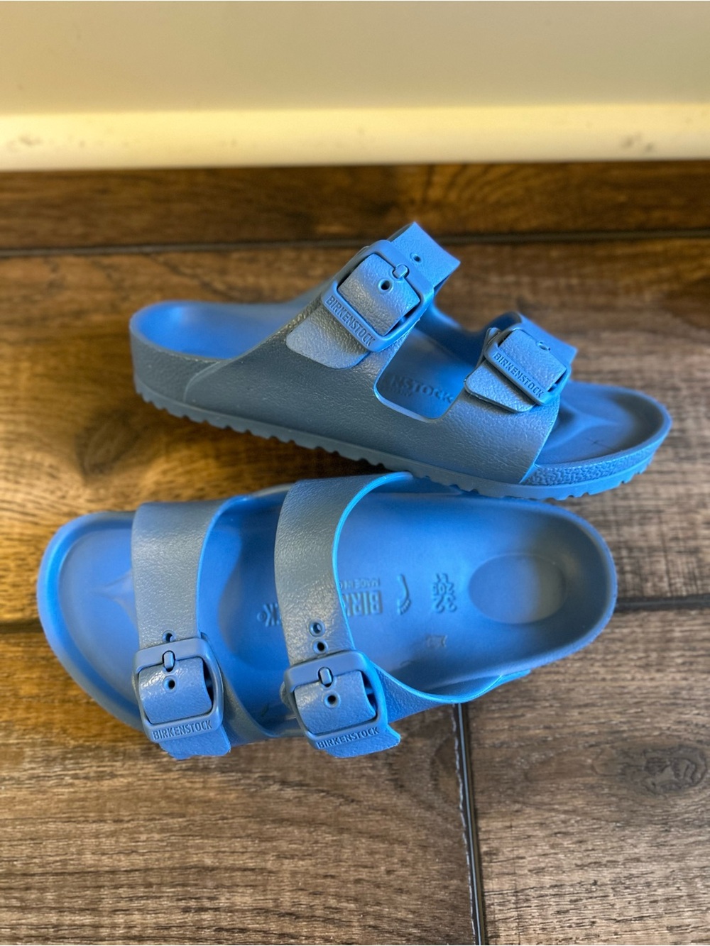 Birkenstock Kids Blue Arizona EVA Two-Buckle Sandals